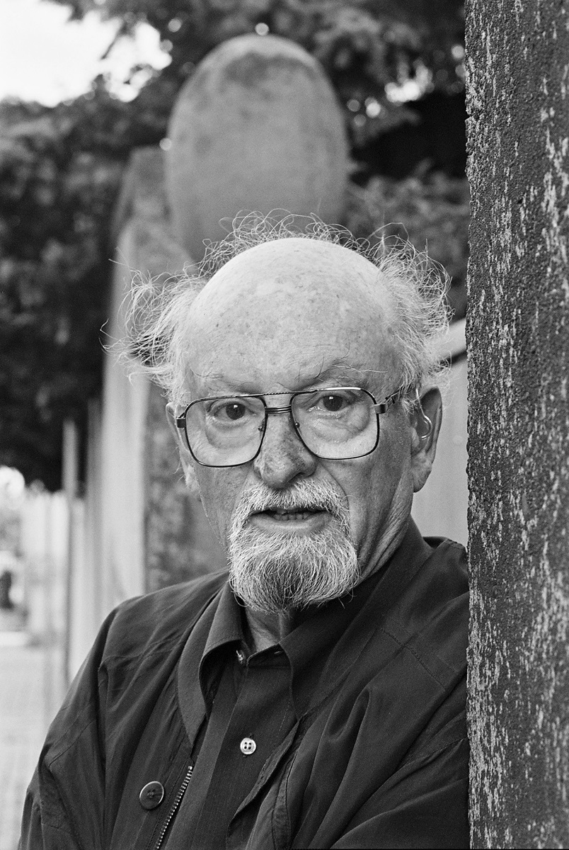  Tuvia Rübner, ca. 2005, Fotografin: Isolde Ohlbaum (geb. 1953), Quelle: Bayerische Staatsbibliothek München, Bildarchiv, https://bildarchiv.bsb-muenchen.de.