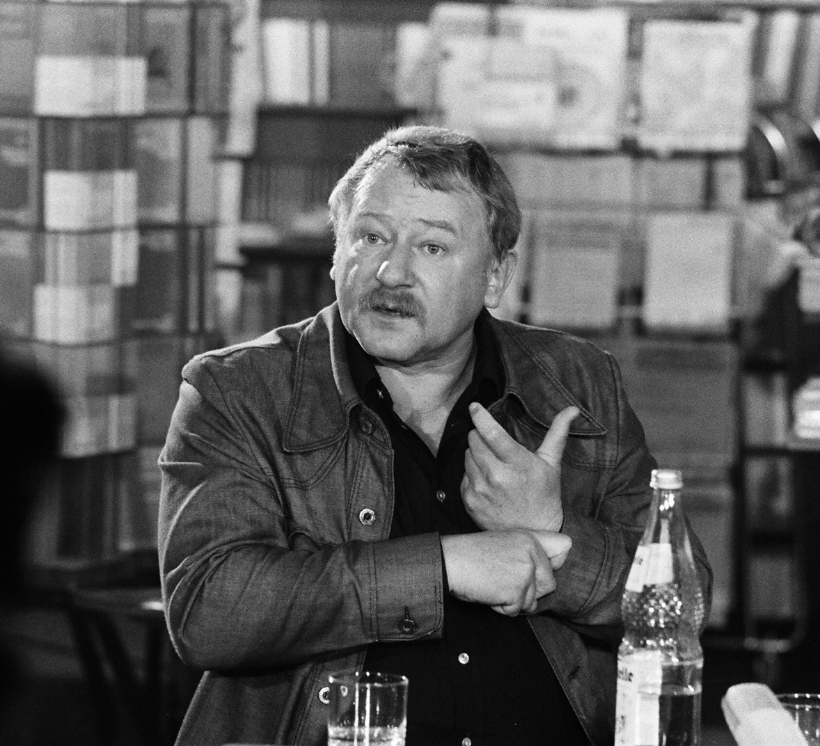  Heinar Kipphardt, ca. 1975, Fotografin: Isolde Ohlbaum (geb. 1953), Bildausschnitt, Quelle: Bayerische Staatsbibliothek München, Bildarchiv, https://bildarchiv.bsb-muenchen.de.